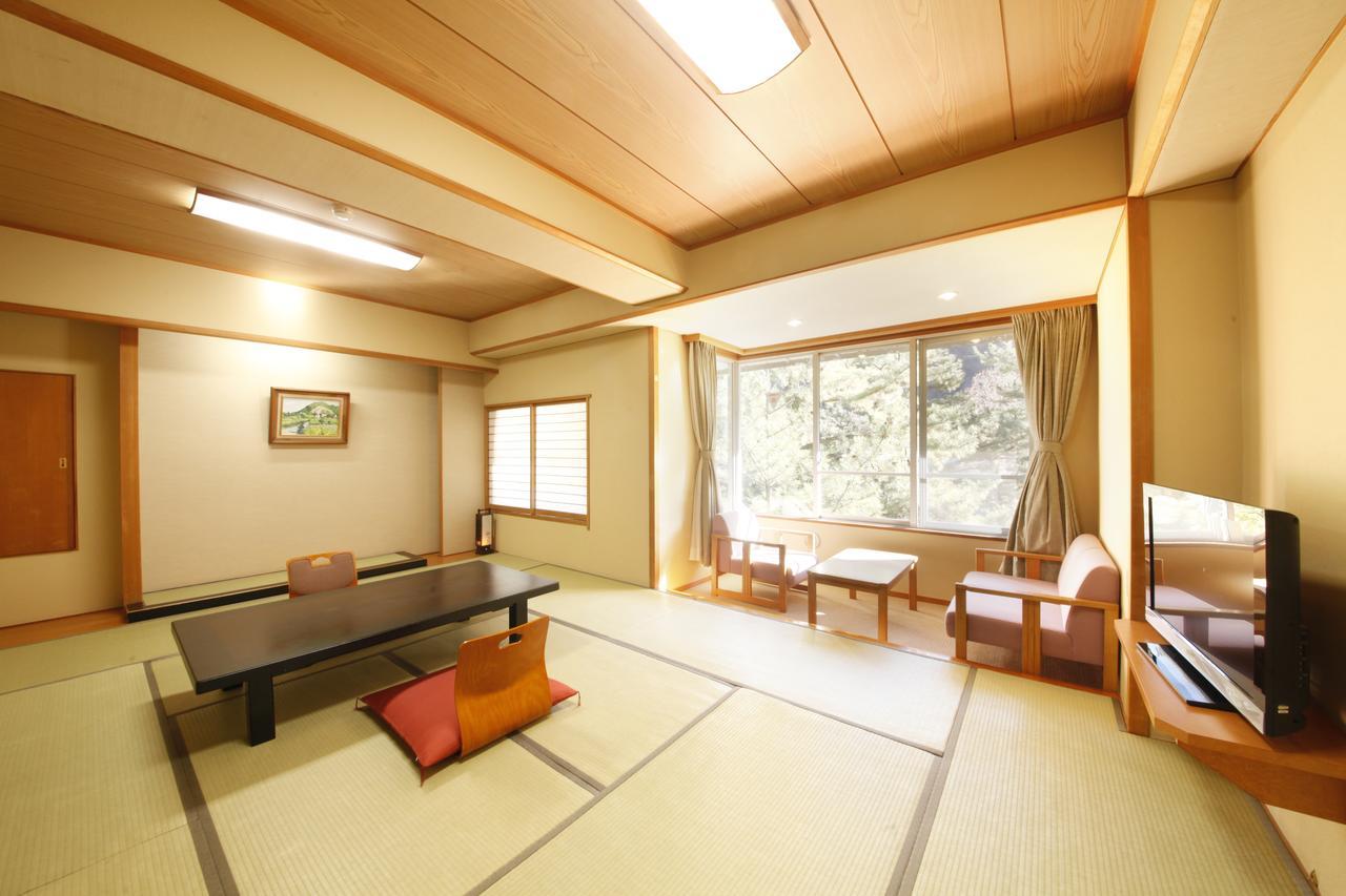 Shimobe Hotel Minobu Esterno foto